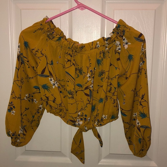 2/$12 Cute — Cropped blouse with tie. - Picture 4 of 6